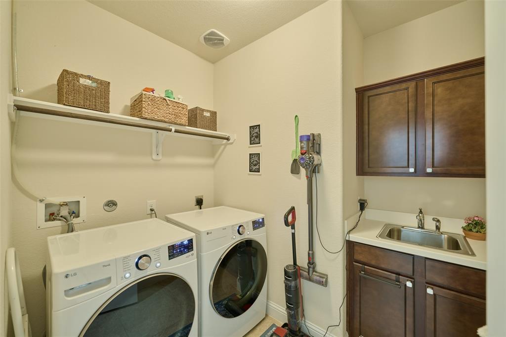 38 S Pinto Point Circle, The Woodlands, Texas image 15