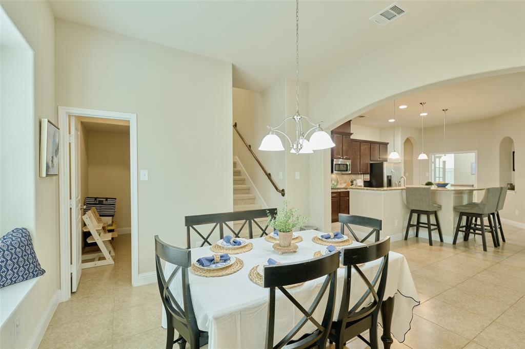 38 S Pinto Point Circle, The Woodlands, Texas image 17