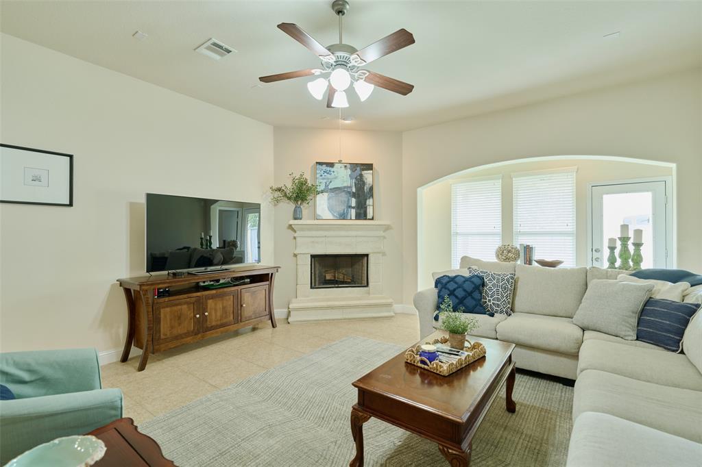38 S Pinto Point Circle, The Woodlands, Texas image 22