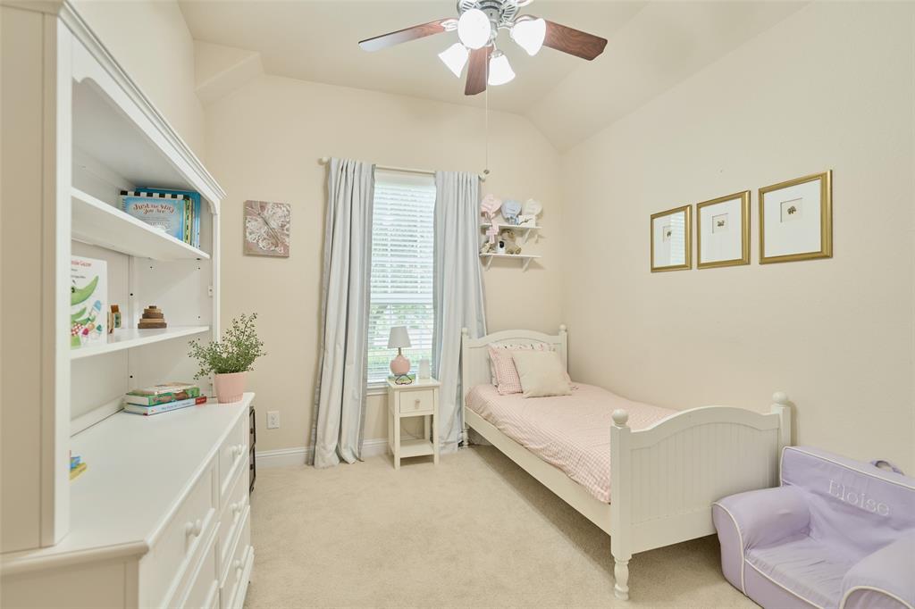 38 S Pinto Point Circle, The Woodlands, Texas image 5
