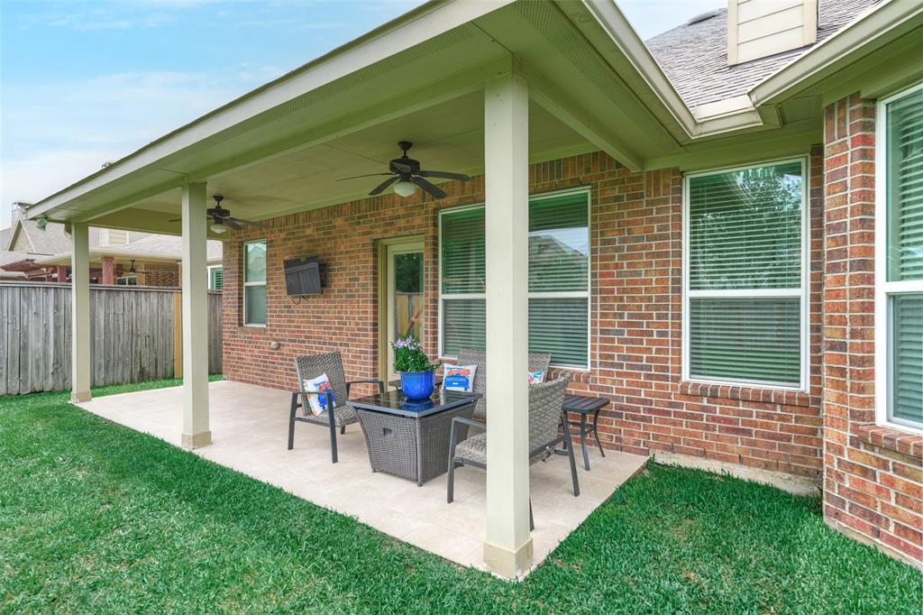 38 S Pinto Point Circle, The Woodlands, Texas image 40