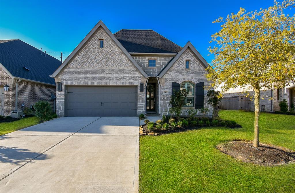 31443 Splitting Willow Way, Fulshear, Texas image 1
