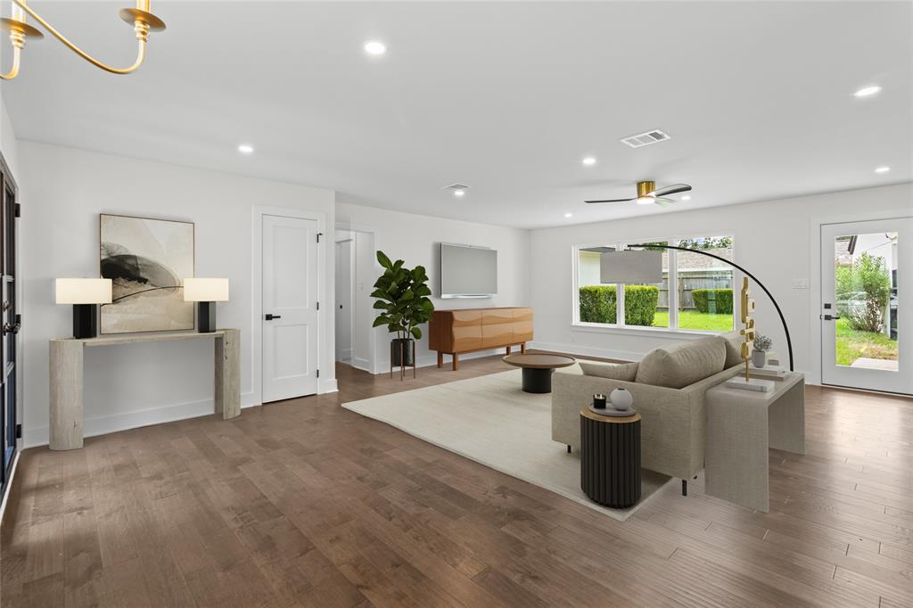 Houston, Texas 77043, United States, 3 Bedrooms Bedrooms, ,2 BathroomsBathrooms,Residential,Active,159080