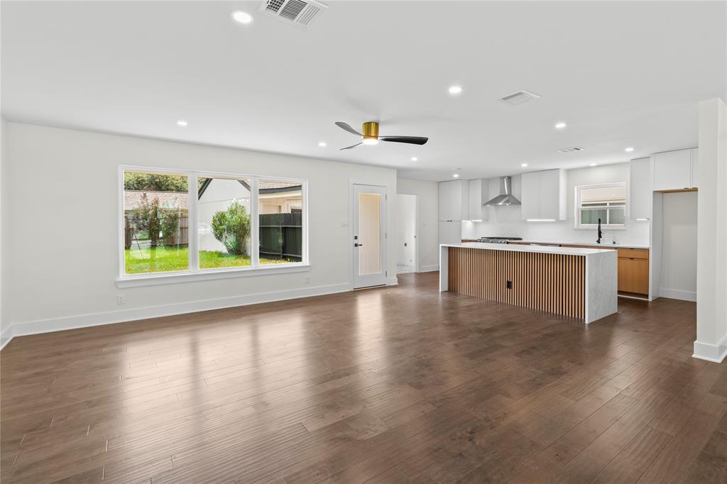 Houston, Texas 77043, United States, 3 Bedrooms Bedrooms, ,2 BathroomsBathrooms,Residential,Active,159080