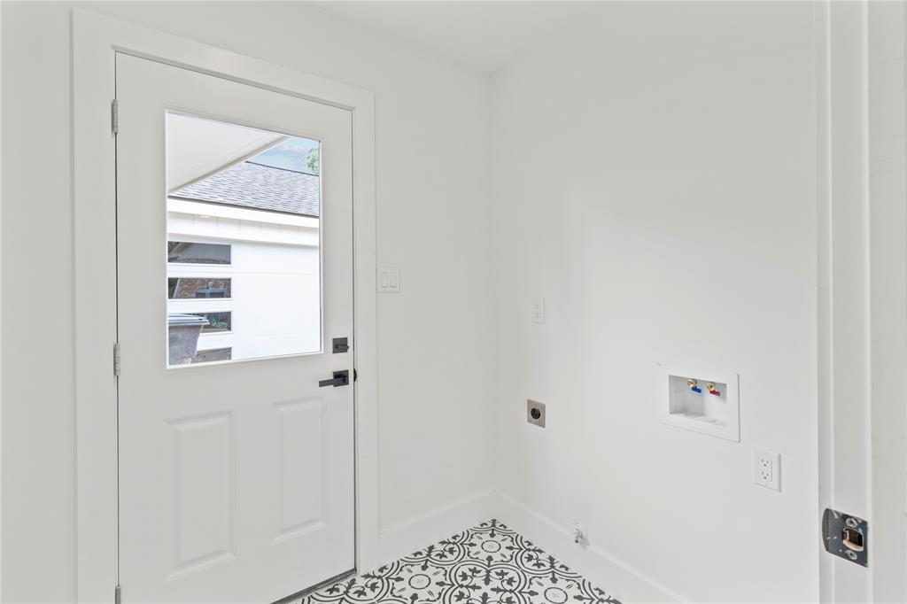 Houston, Texas 77043, United States, 3 Bedrooms Bedrooms, ,2 BathroomsBathrooms,Residential,Active,159080