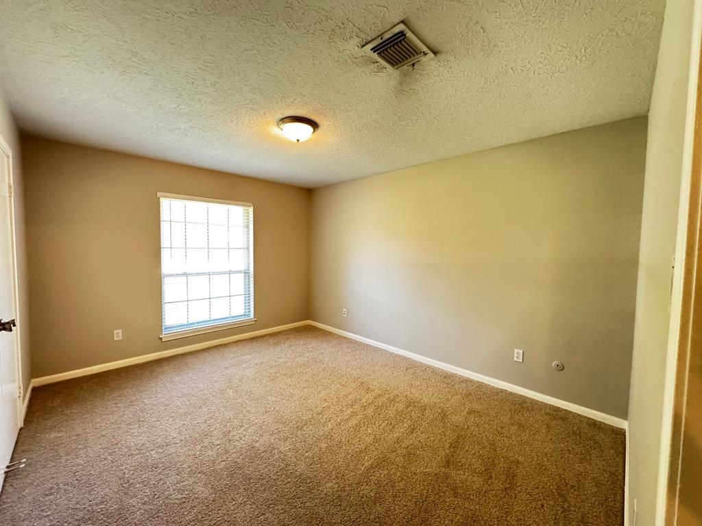 1421 Green Briar Drive, Huntsville, Texas image 23