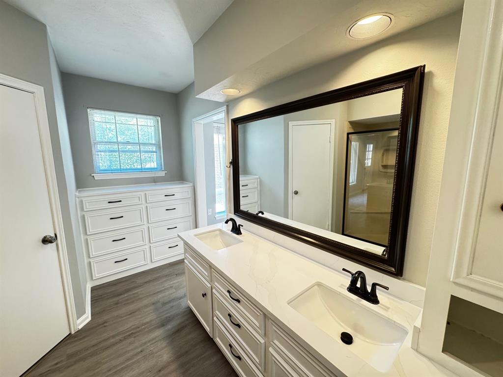 1421 Green Briar Drive, Huntsville, Texas image 22
