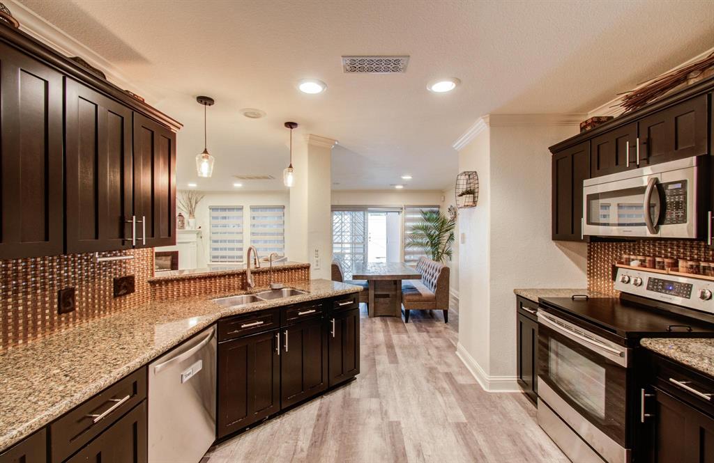 2519 Bradburn Hill Lane, Houston, Texas image 24