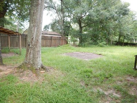 A home in Vidor