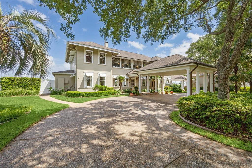102 S R Street, La Porte, Texas image 14