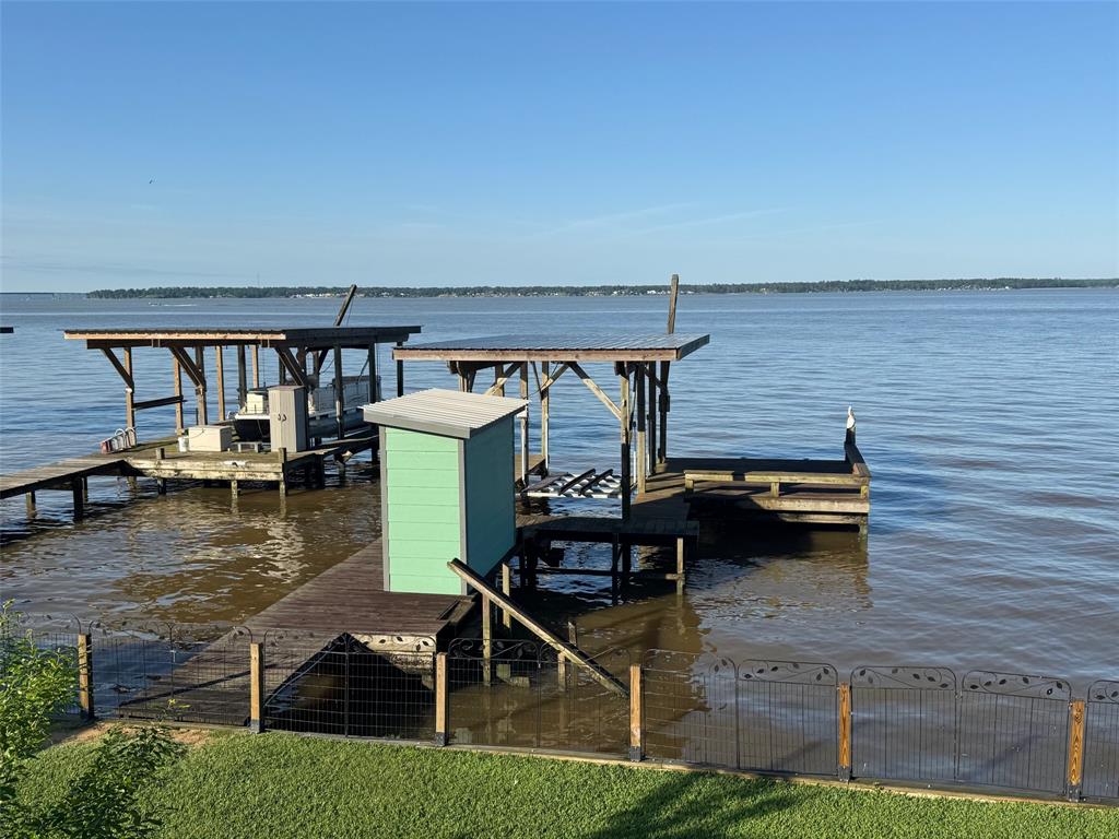 308 Lakeshore Shr, Onalaska, Texas image 2