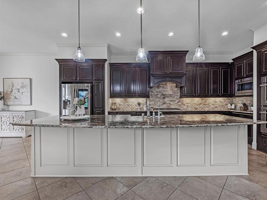 19003 Cove Manor Drive, Cypress, Texas image 12