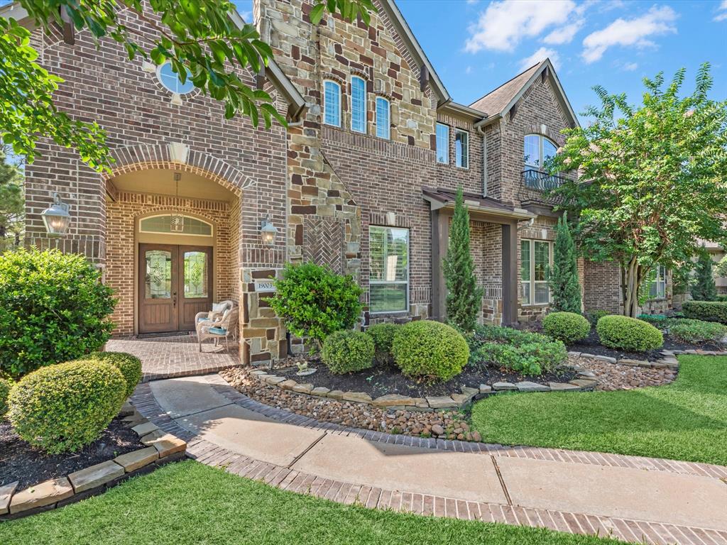 19003 Cove Manor Drive, Cypress, Texas image 6