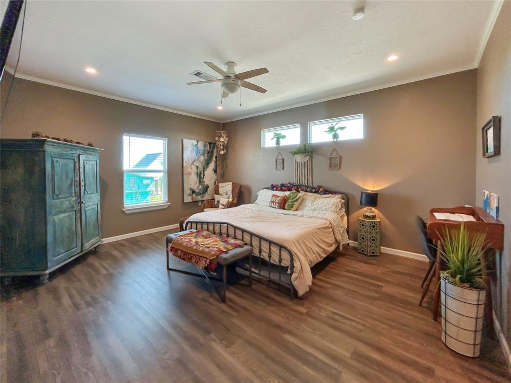 322 Sun Dial Street, Surfside Beach, Texas image 14