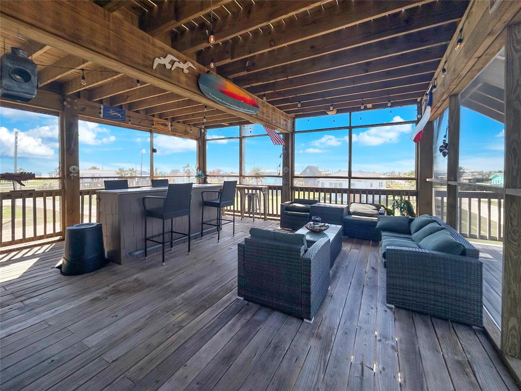 322 Sun Dial Street, Surfside Beach, Texas image 4