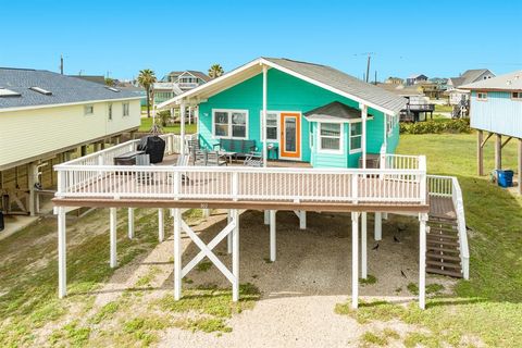 Single Family Residence in Surfside Beach TX 802 Beach Drive.jpg
