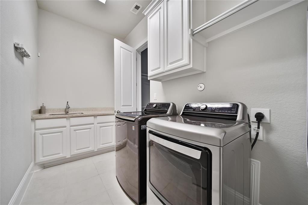 2803 Barclay Lake Lane, Spring, Texas image 21