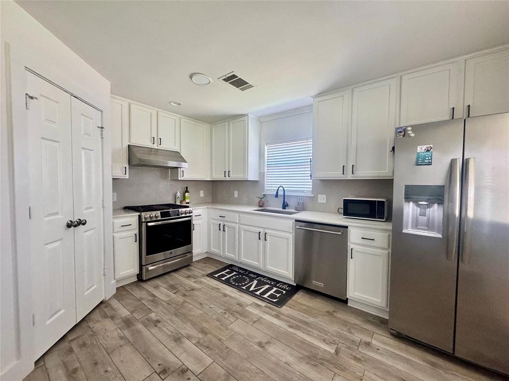 1404 Laguna Cove, Hutto, Texas image 5
