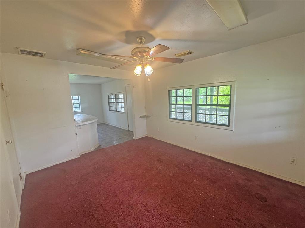 201 Luciana Street, Clute, Texas image 7