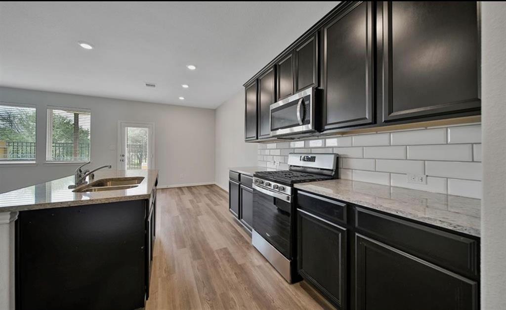 Photo 2 of 12 of 7146 Fannin Street townhome