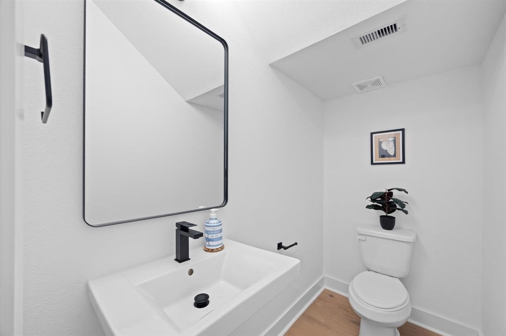 320 Neyland Street, Houston, Texas image 16