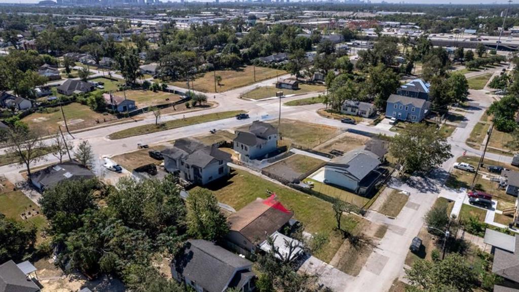 3313 Cavalcade Street, Houston, Texas image 8