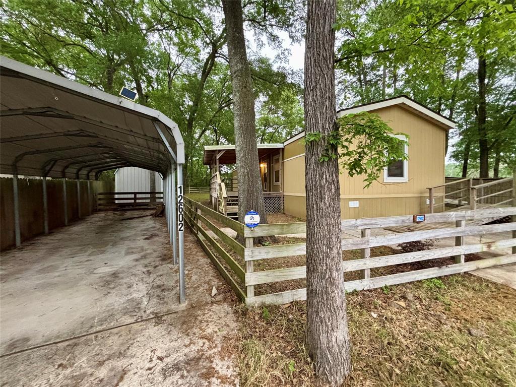 12602 Paradise View Court Court, Willis, Texas image 2