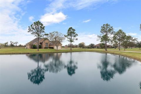 A home in Angleton