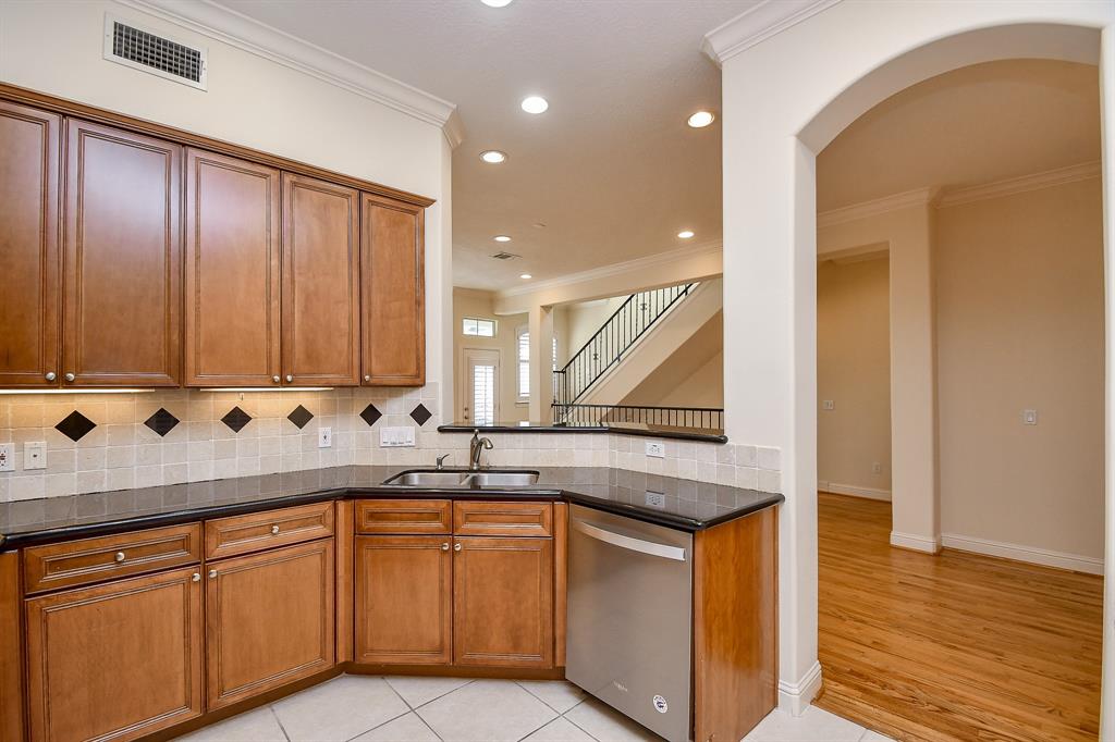 5006 Gibson Street, Houston, Texas image 18