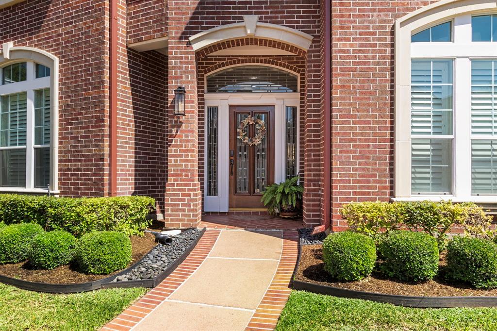 38 Ambleside Crescent Drive