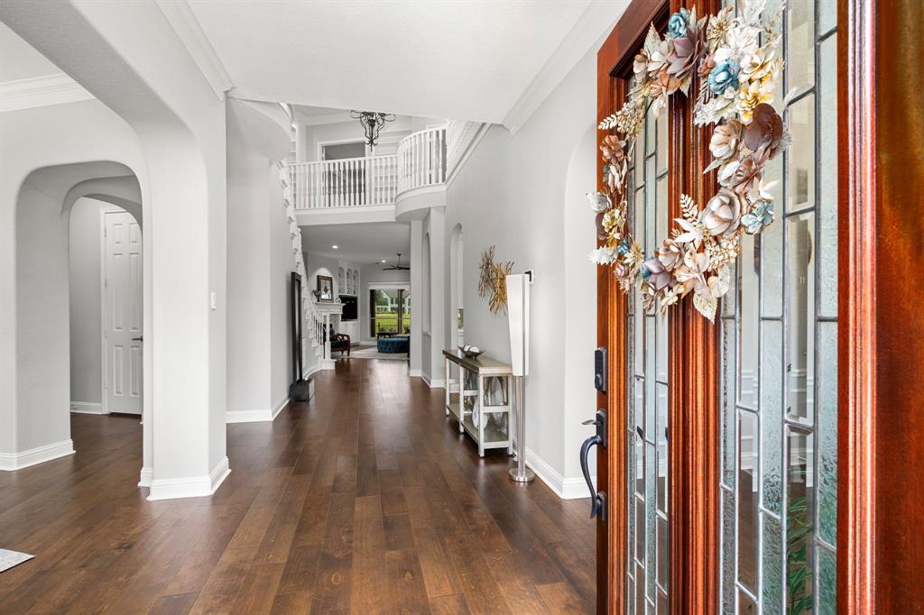 38 Ambleside Crescent Drive