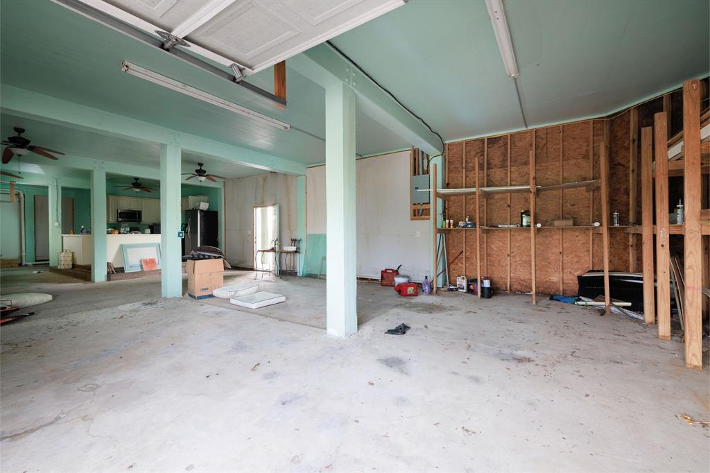 3120 Highway 87 Highway, Crystal Beach, Texas image 16