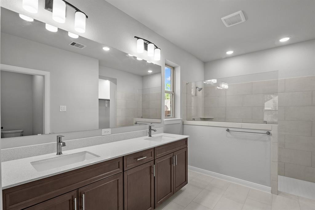 427 Embden Rim Drive, Willis, Texas image 33