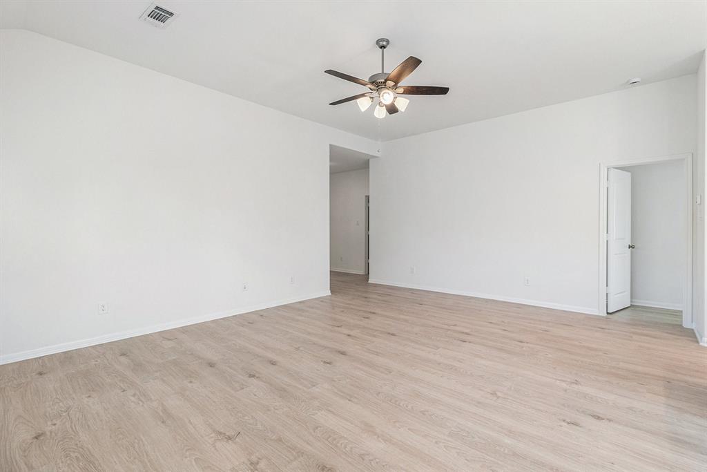 249 Edgewater Drive, West Columbia, Texas image 8