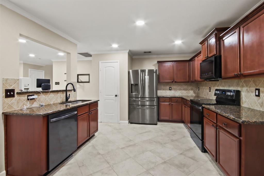 9123 Snapping Turtle Drive, Humble, Texas image 6