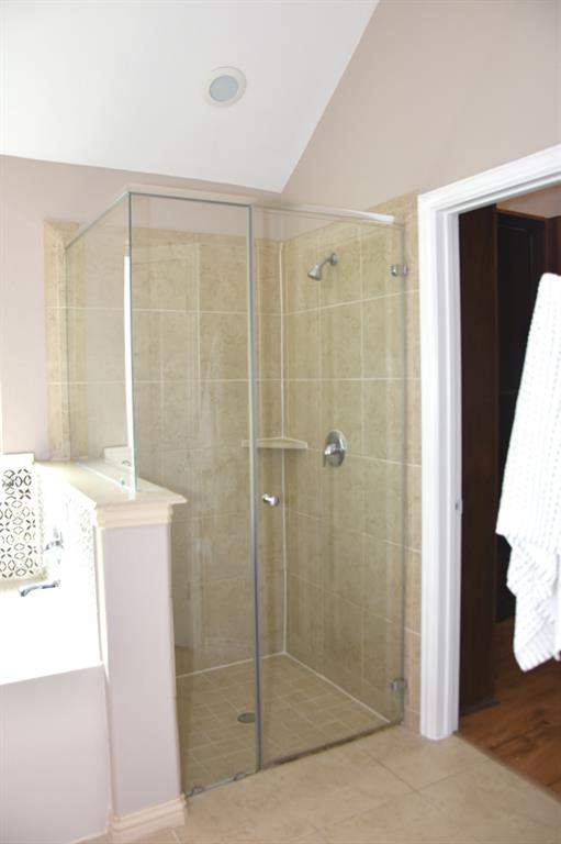 3009 Kurth Canyon Court, League City, Texas image 14