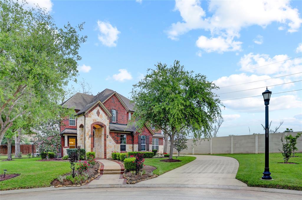 5402 Bending Branch Drive, Missouri City, Texas image 38