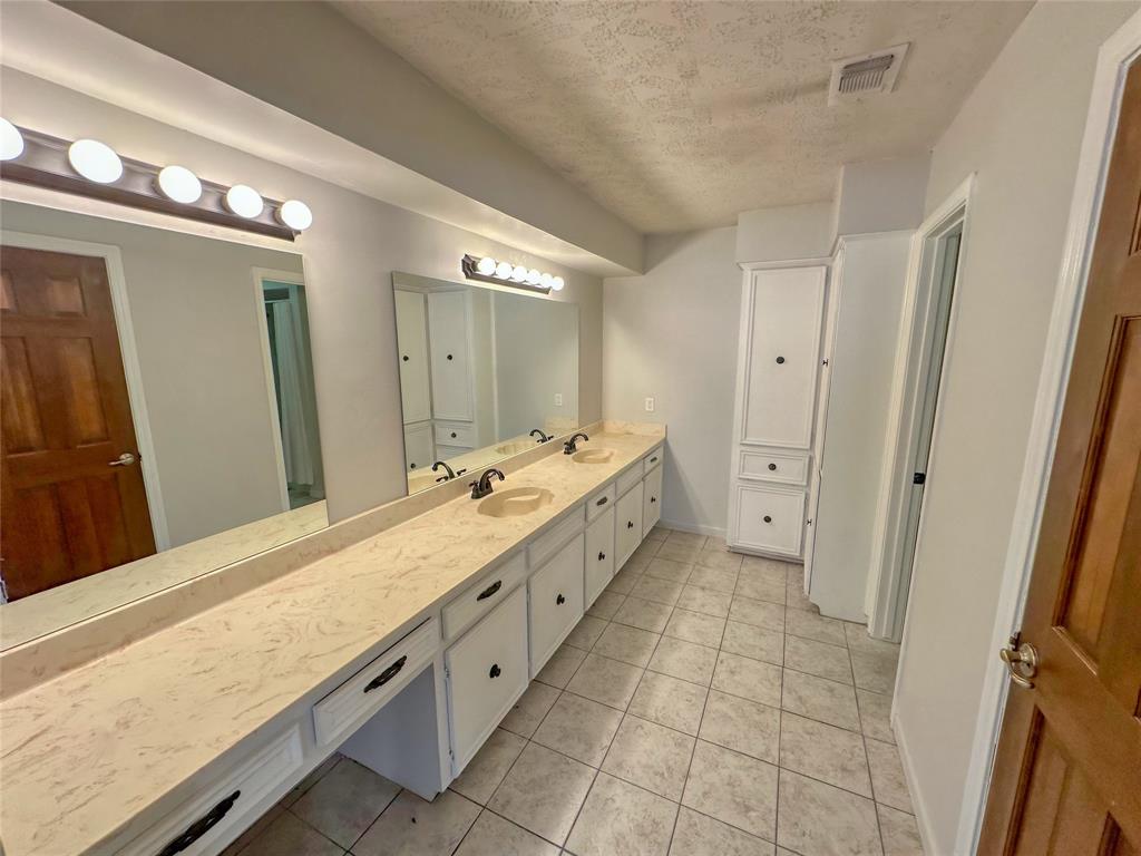 13767 Fm 2432 Road, Willis, Texas image 16