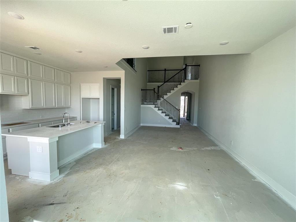 Photo 5 of 22 of 16643 Lake Austin Street townhome