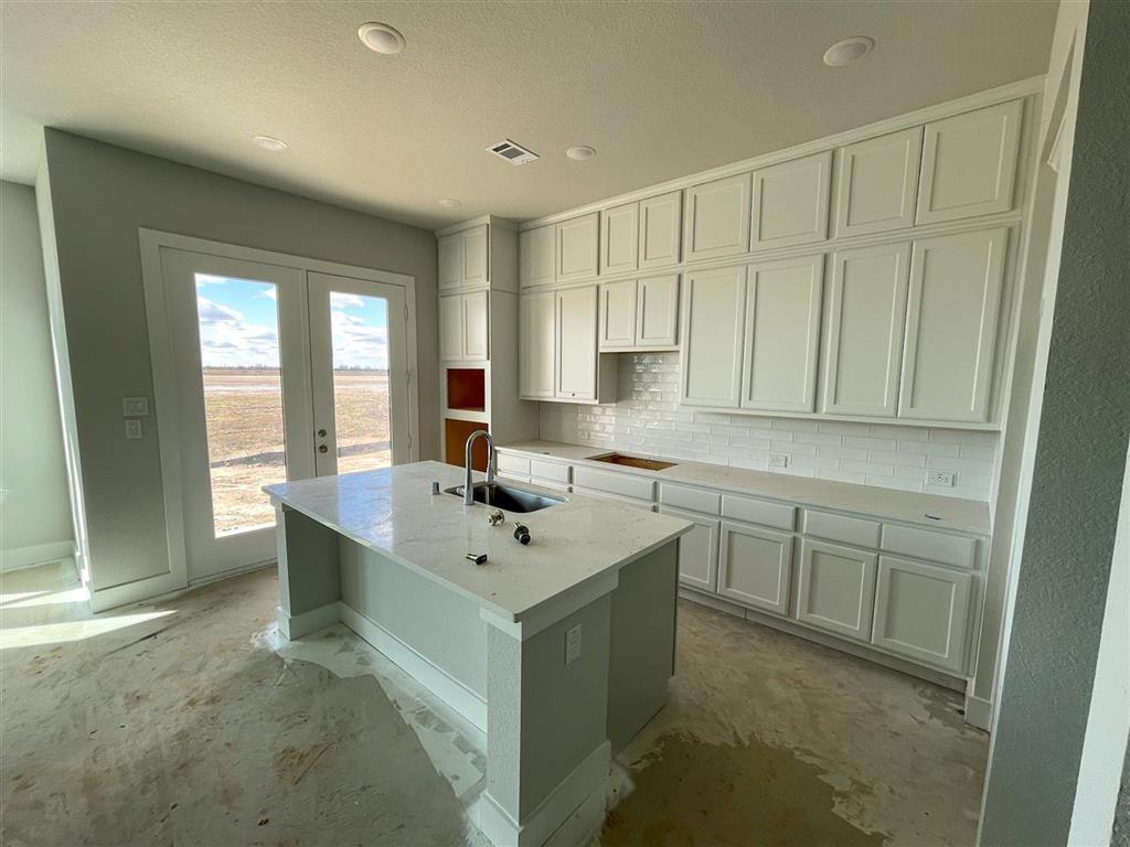 Photo 4 of 22 of 16643 Lake Austin Street townhome