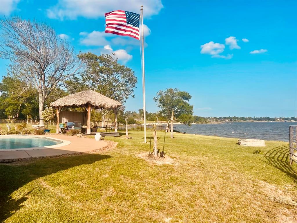366 Ilfrey Street, Baytown, Texas image 2
