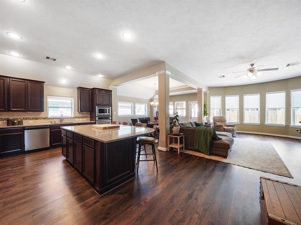 3306 Asbury Glen Court, Spring, Texas image 9