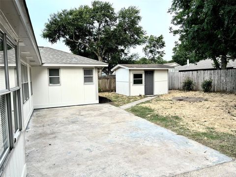 Single Family Residence in La Porte TX 10015 Rustic Gate Road 23.jpg