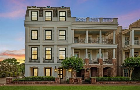 81 Crain Square Boulevard West University Place TX 77025
