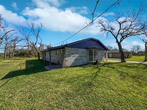 A home in Angleton