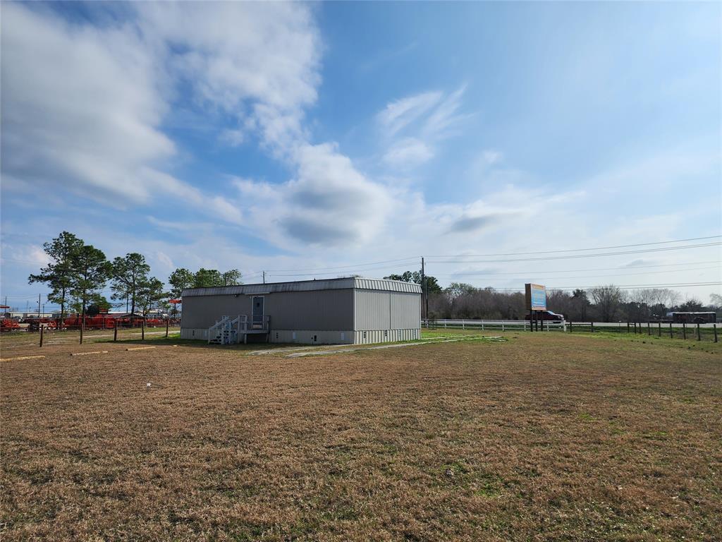 3373 E Highway 6
