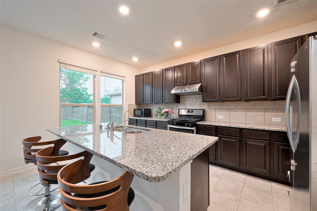 22511 Strathmore Drive, Richmond, Texas image 12