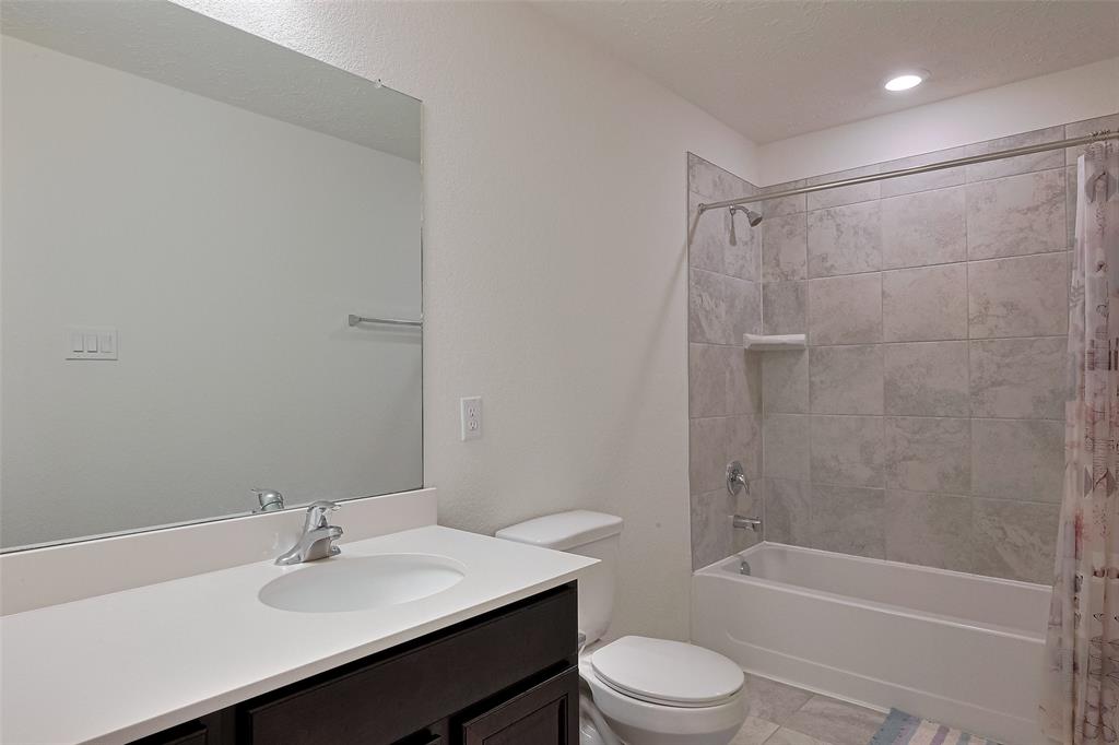 22511 Strathmore Drive, Richmond, Texas image 32