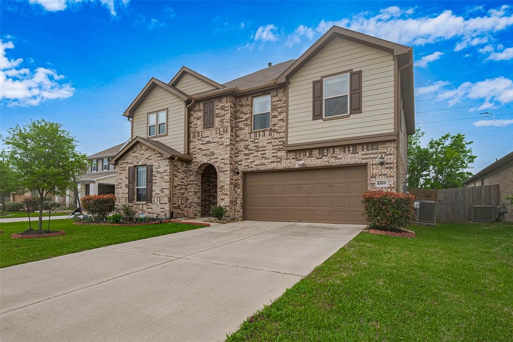22511 Strathmore Drive, Richmond, Texas image 2