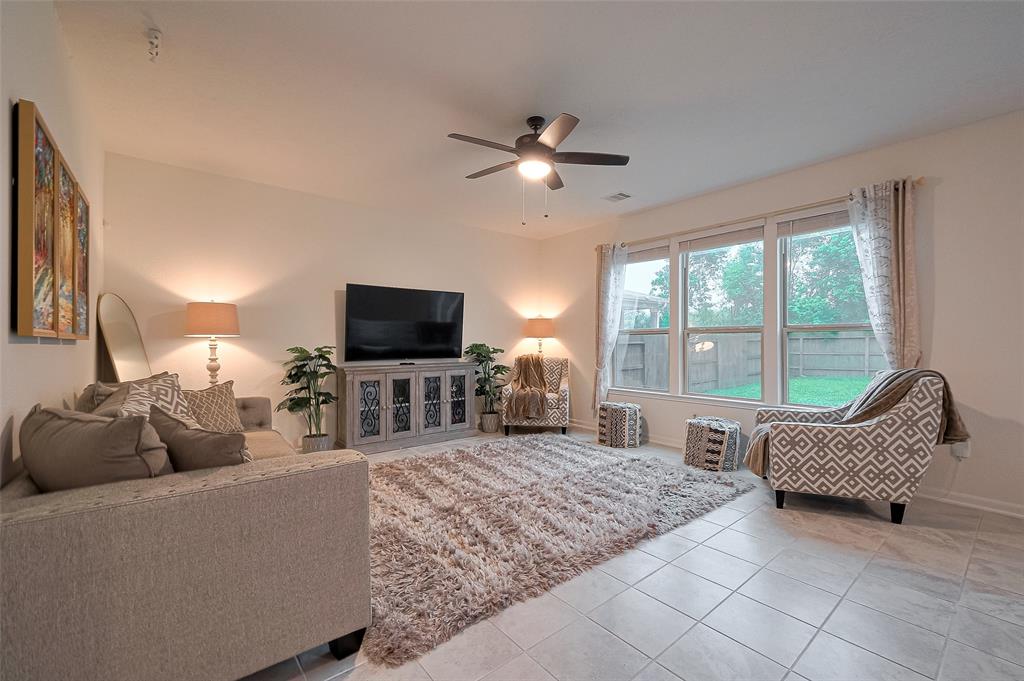 22511 Strathmore Drive, Richmond, Texas image 4